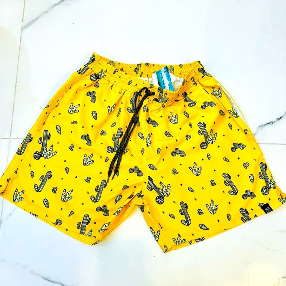 C’est pour toi Other - Yellow and black cactus shorts